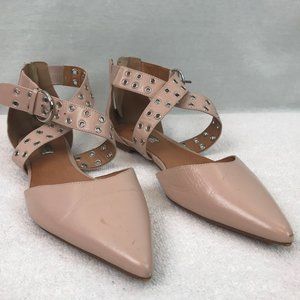 HALOGEN Cream Flats with pointed toes